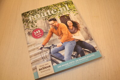 9789028730243 . Titel:  Route.nl jaarboek 2018 -  249 ROUTES - Het routeboek voor de fiets- en wandelliefhebber