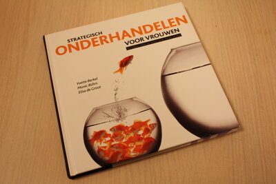 9789089650429 . Titel:  Strategisch onderhandelen voor vrouwen / krijgen wat je wilt, ook voor jezelf