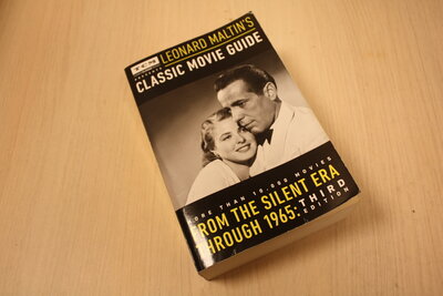 9780147516824 . Titel:  Turner Classic Movies Presents Leonard Maltin's Classic Movie Guide / From the Silent Era Through 1965: Third Edition