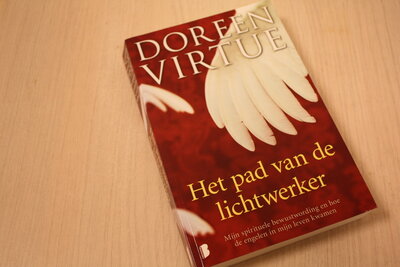 9789022559512 . Titel:  Het pad van de lichtwerker