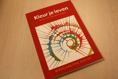 9789055992355 . Titel:  Kleur je leven / werkboek chakra kleuranalyse