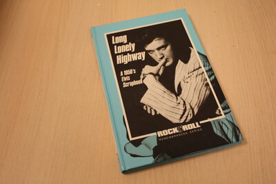 9780876502372 . Titel:  Long Lonely Highway 1950's Elvis Scrapbook