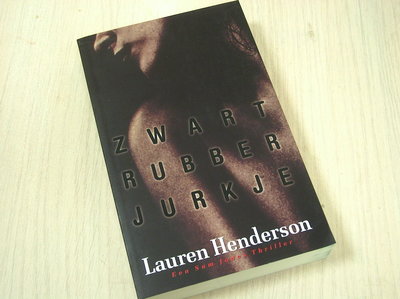 Henderson. Lauren - Zwart rubber jurkje