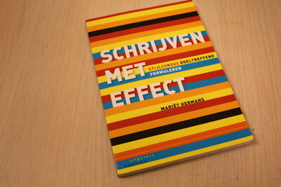 9789046904268 . Titel:  Schrijven met effect / stijlcursus doeltreffend formuleren