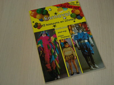 Jans, Martin e.a. - Karnaval 12 kostuums en schmink