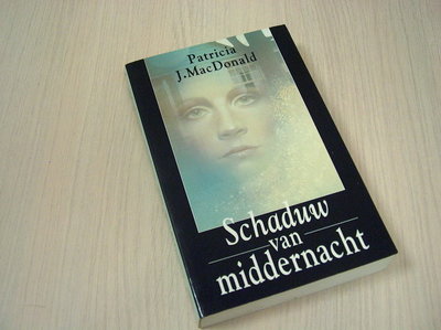 MacDonald Patricia J. - Schaduw van middernacht.