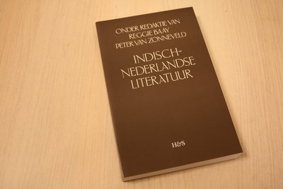 Baay, Reggie en Peter van Indisch-Nederlandse literatuur / dertien bijdragen voor Rob NieuwenhuysZonneve - 