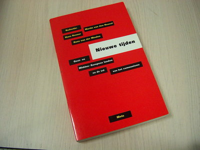  Heuvel, M. van den -  Nieuwe tijden - Oost- en Midden-Europese landen na de val van het communisme