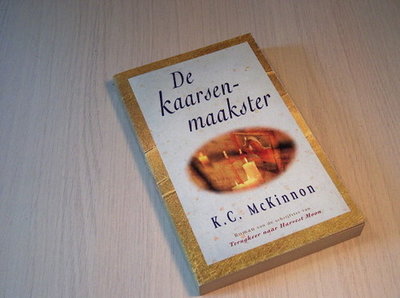 9789041008206  McKinnon - De kaarsenmaakster