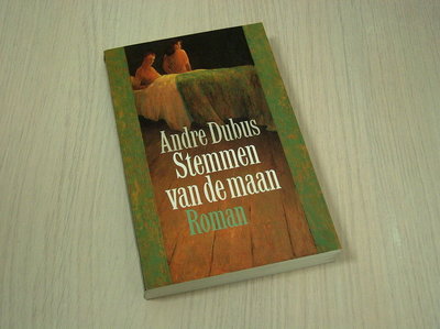 Dubus, Andre - Stemmen  van de maan