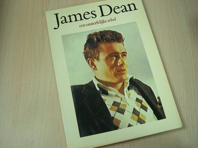 Howlett, John - James Dean, een onsterfelijke rebel (biografie)