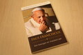 9789492093882 . Titel:  Paus Franciscus / Een chaotisch en bewogen jaar